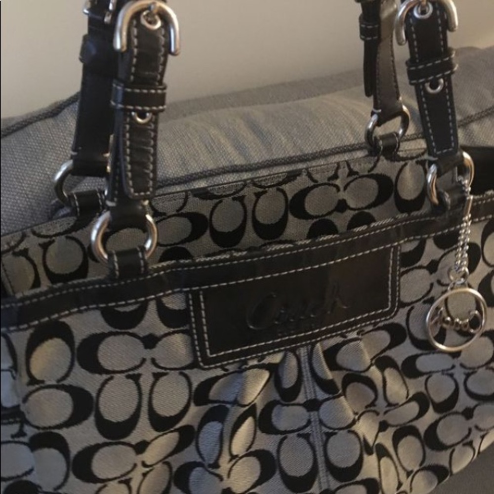 Authentic  COACH  purse